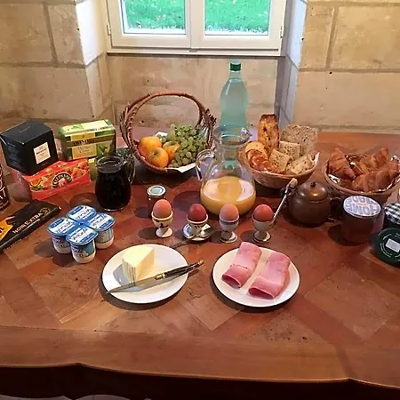 Chez Savary Bed & Breakfast
